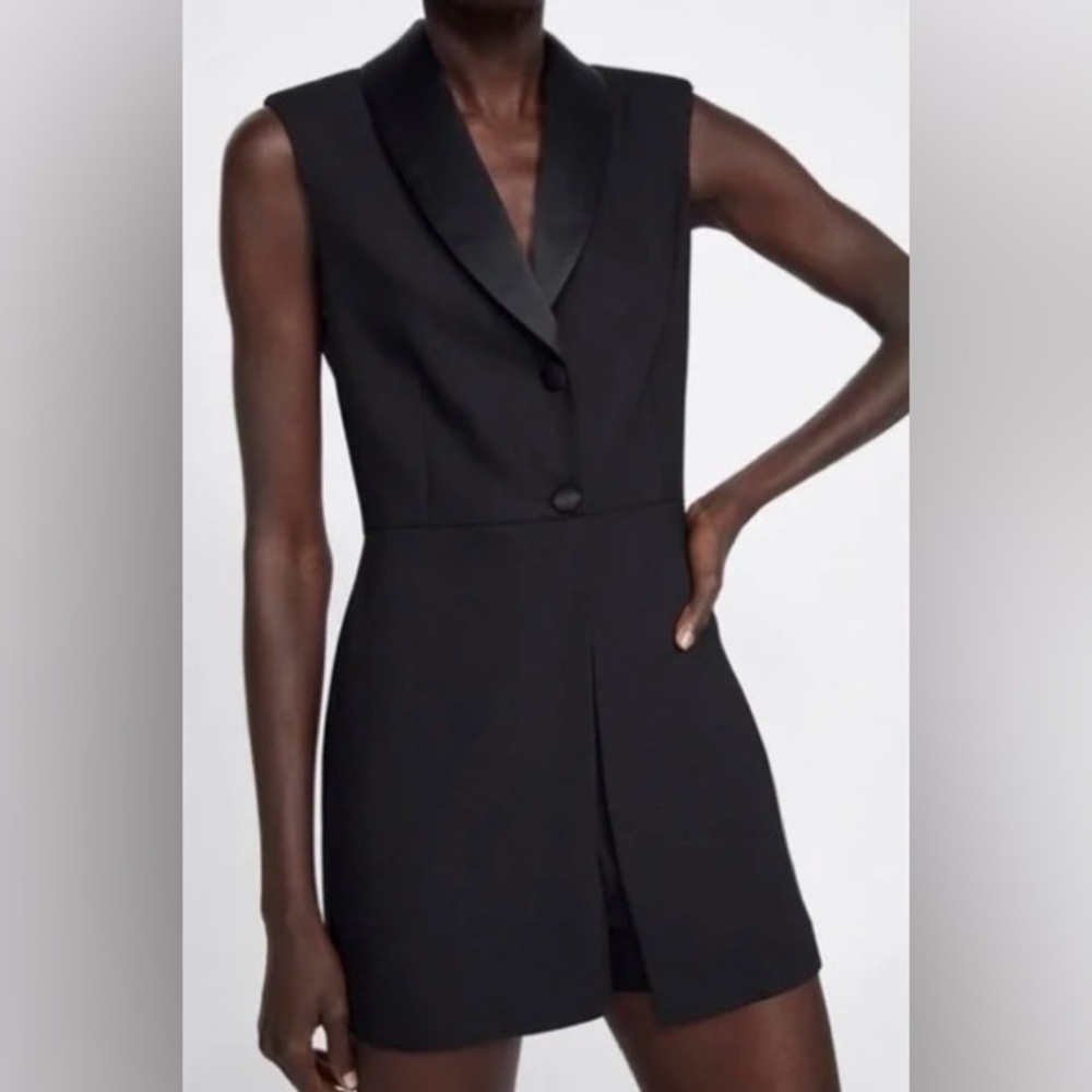 ZARA Black Sleeveless Tuxedo Romper Black Size XS
